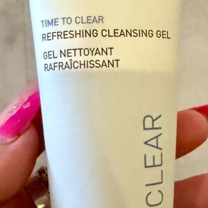 AHAVA Cleansing Gel . Time to Clear Refreshing